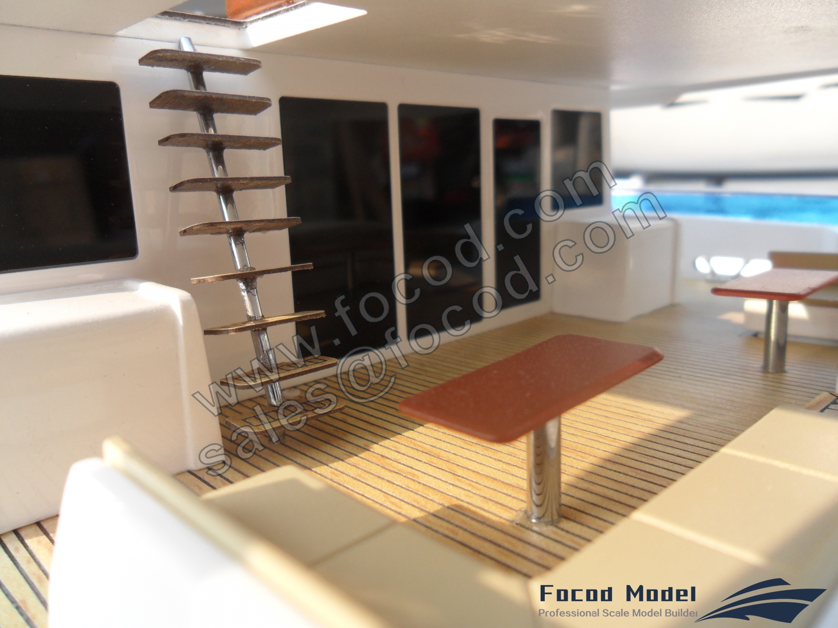 custom made model of 80英尺双体游艇